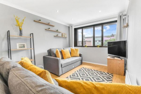 LUXstay Earls Court Apartment - Sleeps up to 7